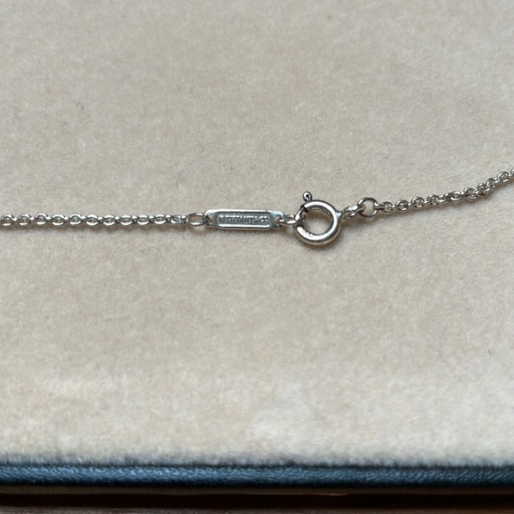 Tiffany &Co. Vintage square montage cushion pendant necklace - Picture 5 of 6